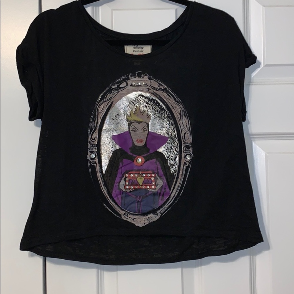 disney cropped short sleeve top